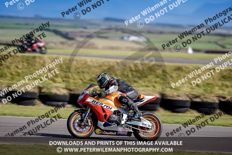 anglesey no limits trackday;anglesey photographs;anglesey trackday photographs;enduro digital images;event digital images;eventdigitalimages;no limits trackdays;peter wileman photography;racing digital images;trac mon;trackday digital images;trackday photos;ty croes